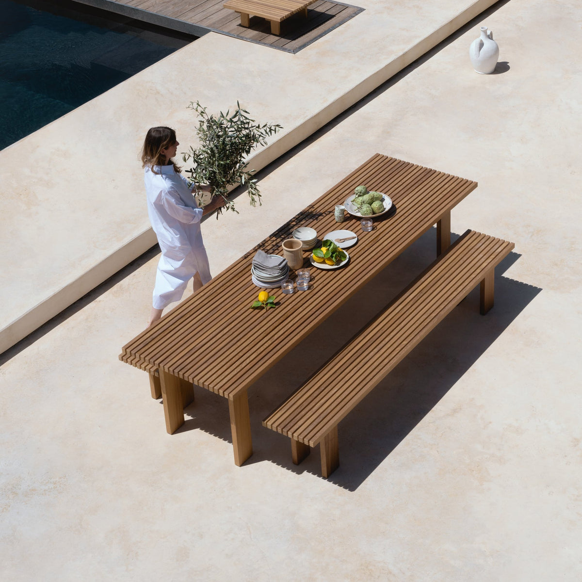 Element outdoor dining bench